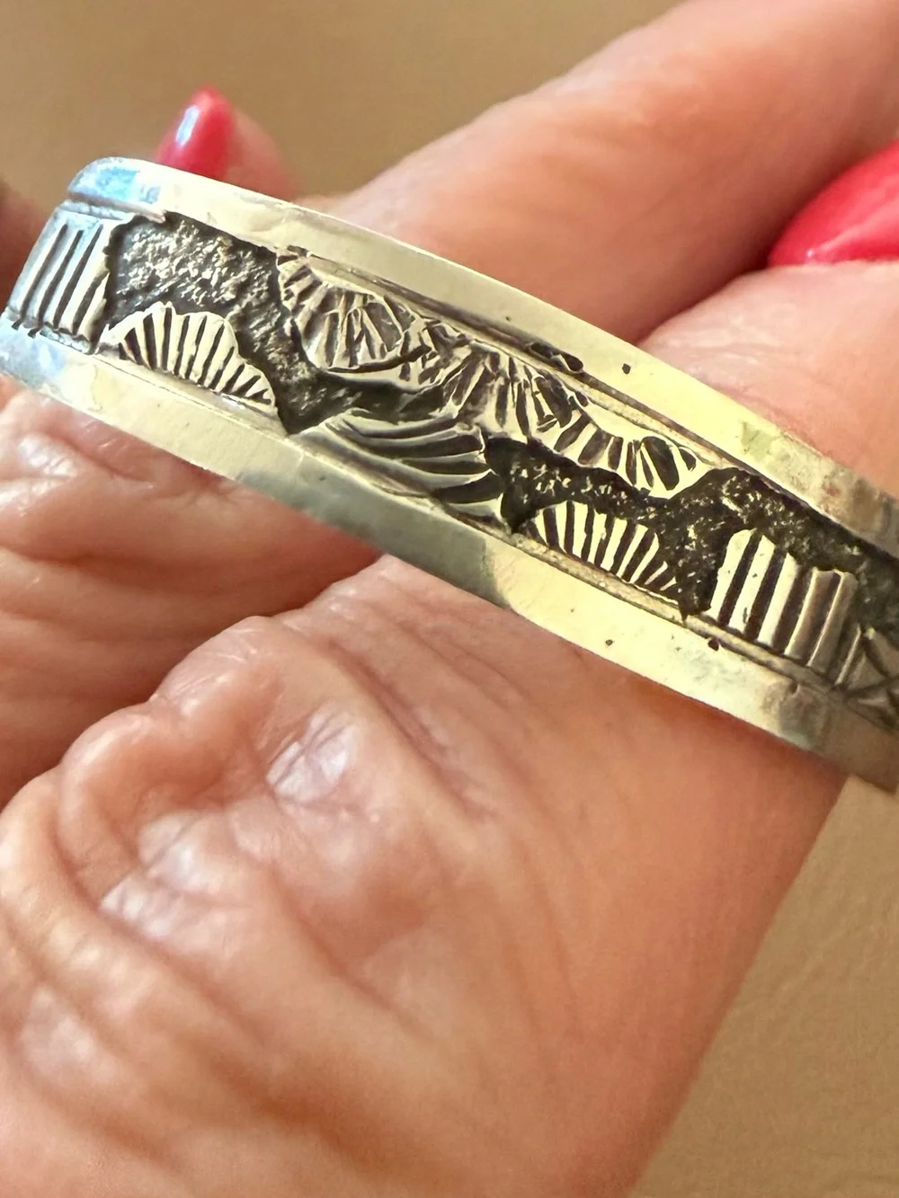 Native American signed Navajo Elaine Becenti Story Teller cuff Sterling Silver
